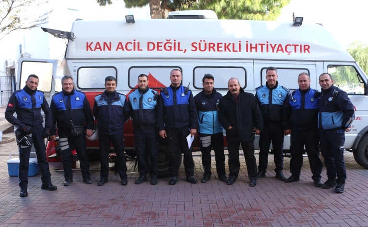 Kuşadası Belediyesi Zabıta Müdürlüğünden Kök Hücre ve Kan Bağışı