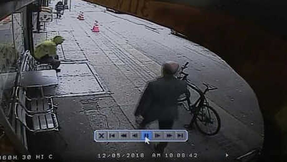 Sebepsizce İttiği Adamın Ölümüne Sebep Oluyordu... Dehşet Anları Kamerada