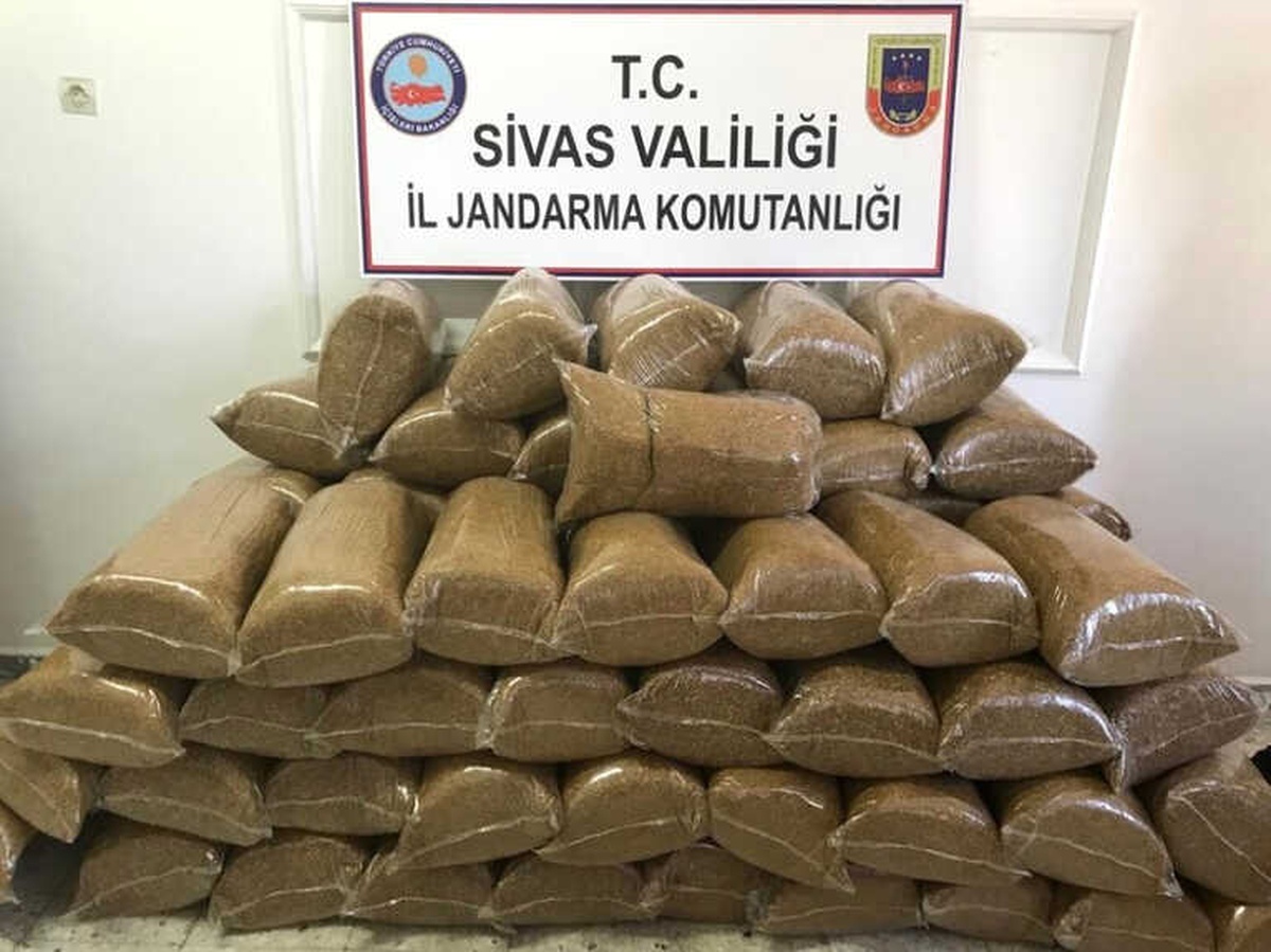 Sivas\'ta 492 Kilo Tütün Ele Geçirildi