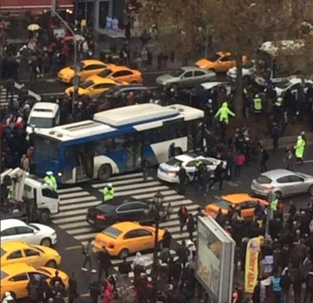 Ankara Son Dakika Intiharı - Son Dakika Haberi: Ankara'da patlamada son rakam açıklandı ... - 45 sıralarında çıkarak intihar girişiminde bulunan, ikametinin ankara ilinde olduğu tespit edilen b.