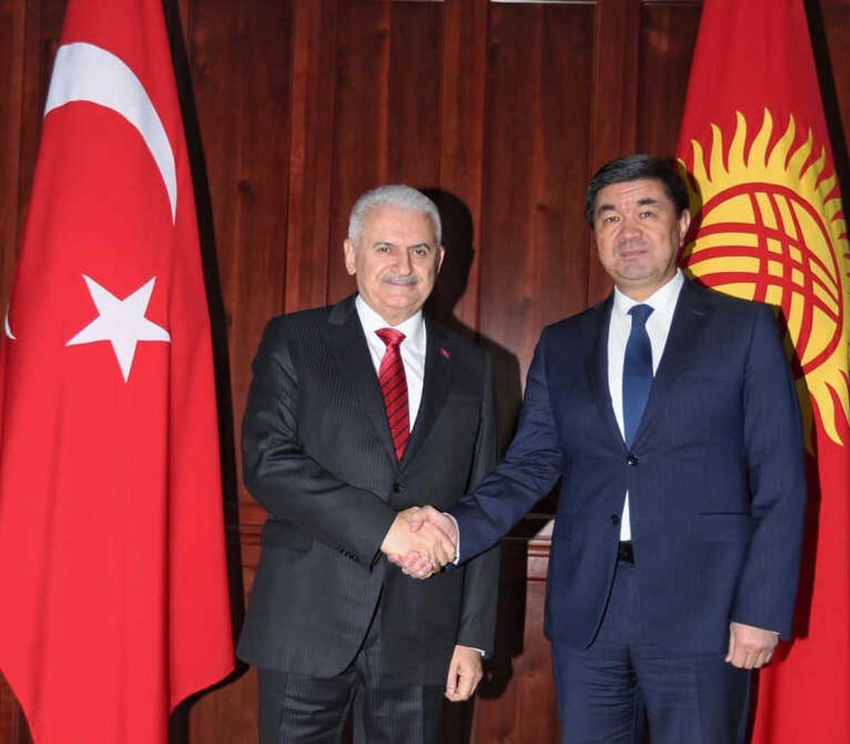 TBMM Başkanı Yıldırım, Kırgızistan Başbakanı Abulgaziyev ile Görüştü