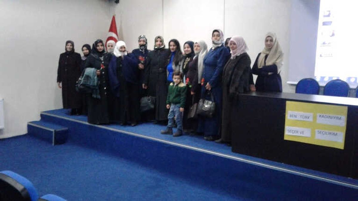 Tekman\'da Kadın Hakları Günü Kutlandı