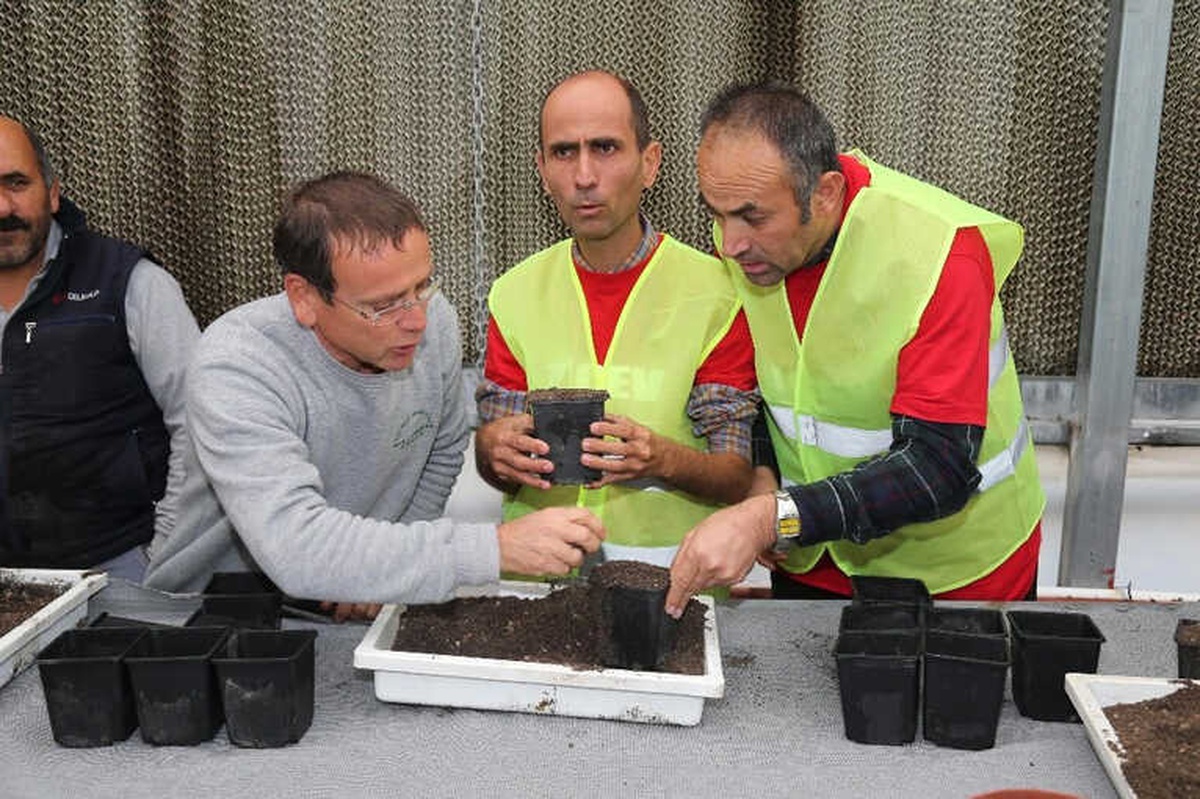 Ziçev\'li Öğrenciler Bir Günlüğüne Belediye Personeli Oldu