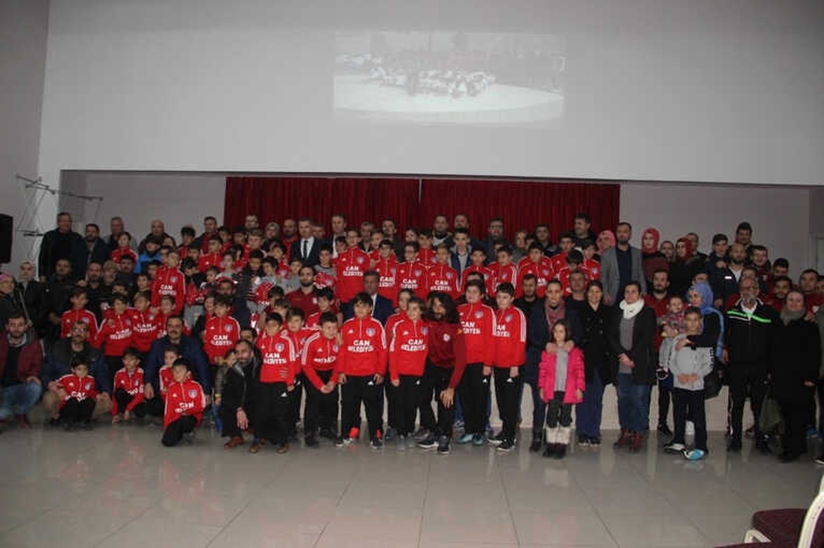 1946 Çanspor Futbol Okulu Açıldı