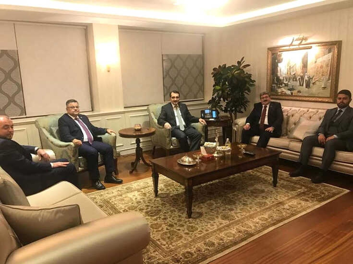 AK Parti Heyetinden Bakan Dönmez\'e Ziyaret