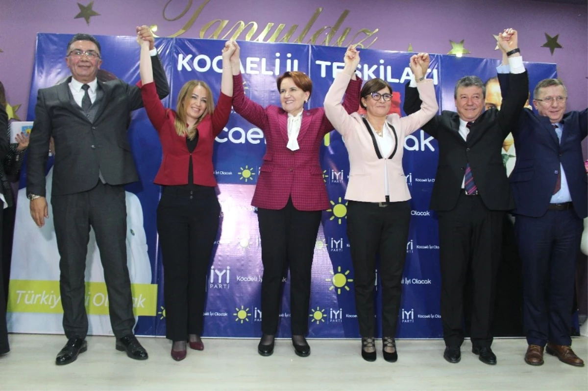 Akşener, Seçim Startını Kocaeli\'den Verdi