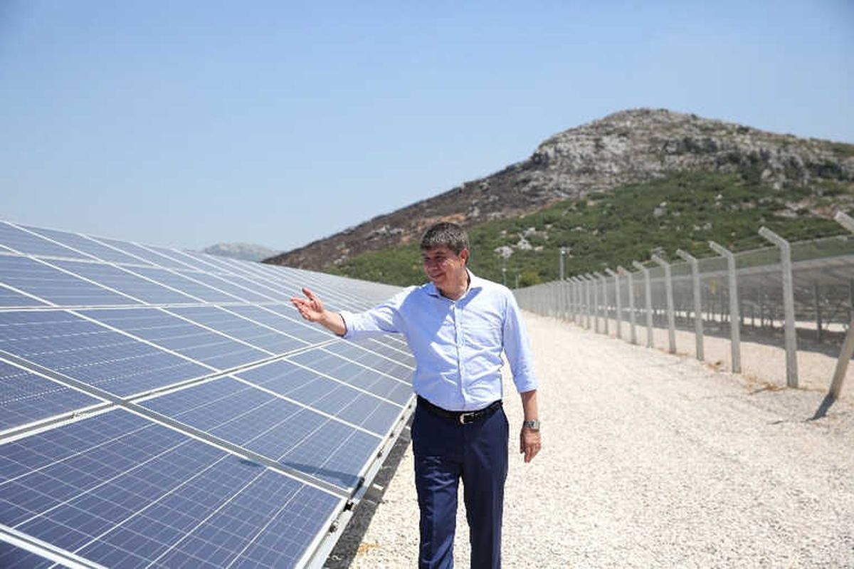Antalya\'da Çiftçinin Elektriğini Üretecek 3. Güneş Santrali Kuruluyor