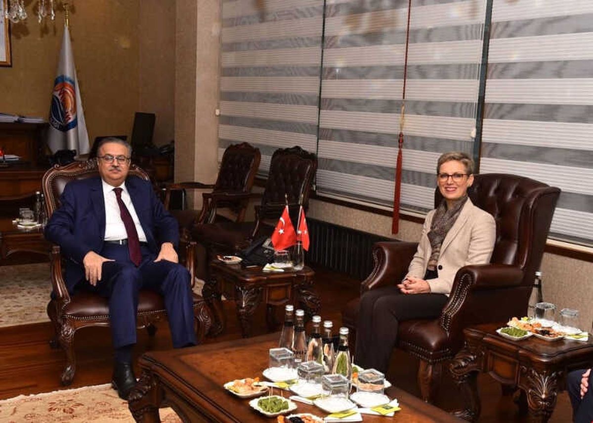 Avusturya\'nın Ankara Büyükelçisi Tilly, Vali Su\'yu Ziyaret Etti
