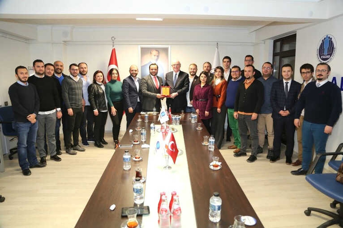 Başkan Kazım Kurt Esgiad\'ı Ziyaret Etti