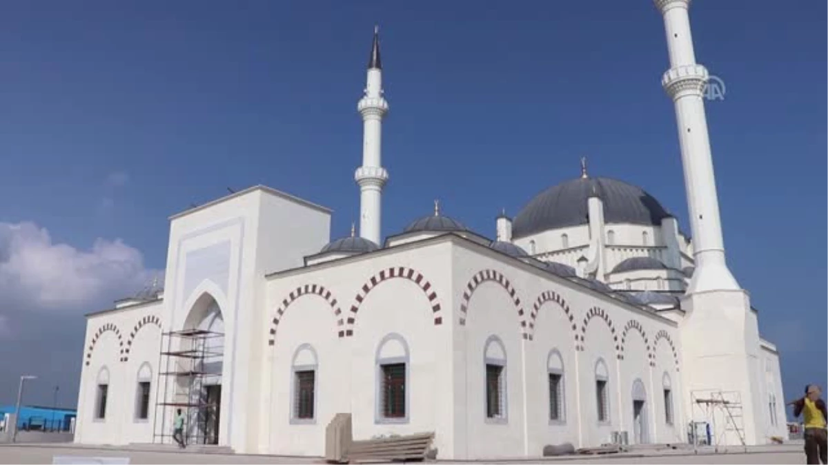 Cibuti\'deki 2. Abdülhamid Han Camisi İbadete Açılmayı Bekliyor