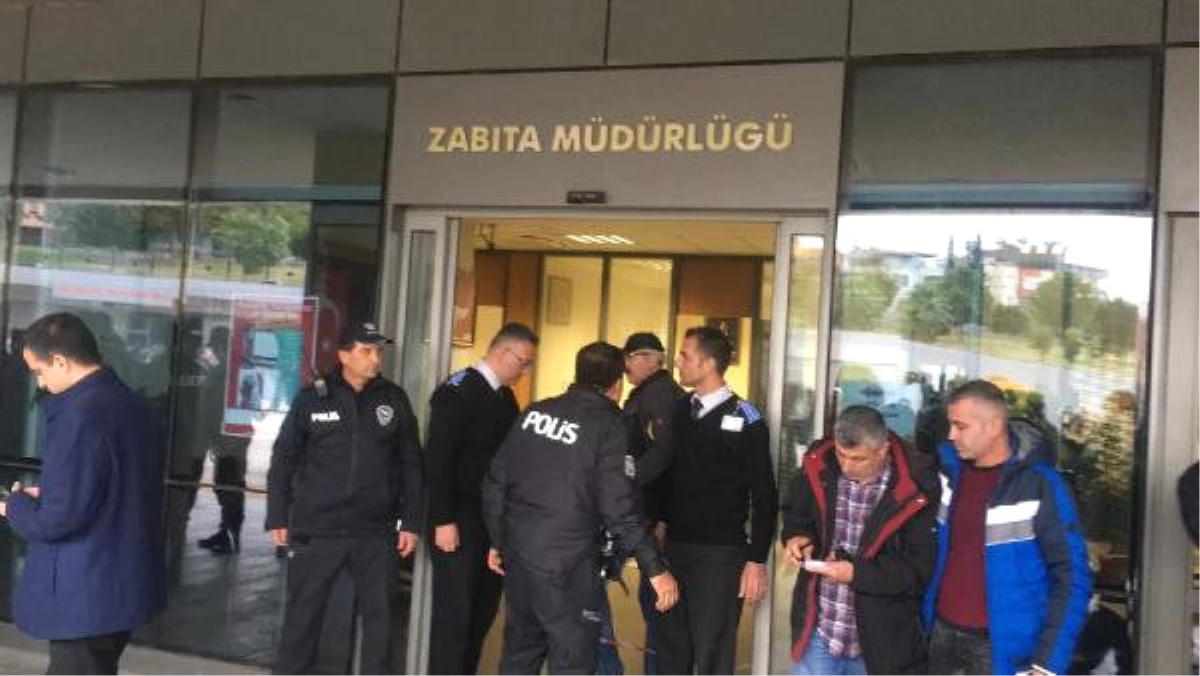 Çukurova Belediyesi\'nde Zabıta Dehşet Saçtı: 2 Ölü, 1 Yaralı (2)- Yeniden