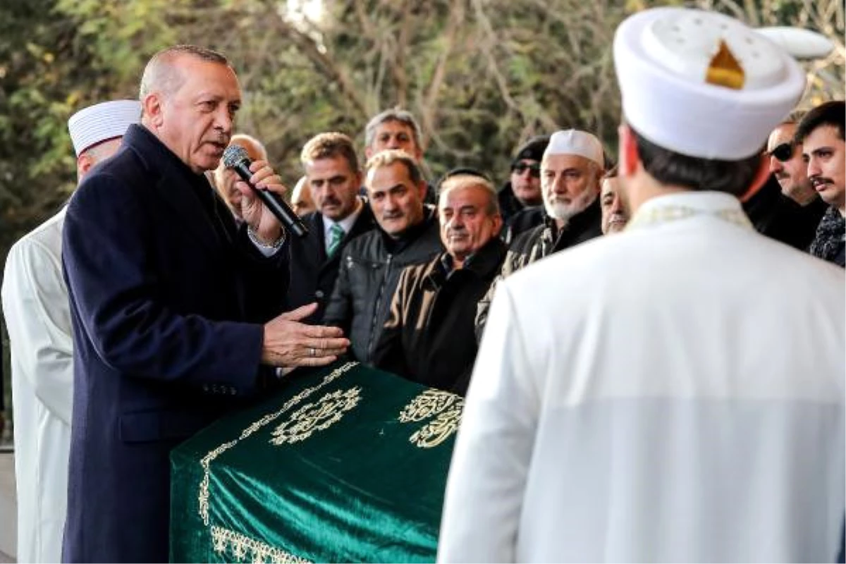 Cumhurbaşkanı Erdoğan, Kadir Turgut\'un Cenaze Namazına Katıldı