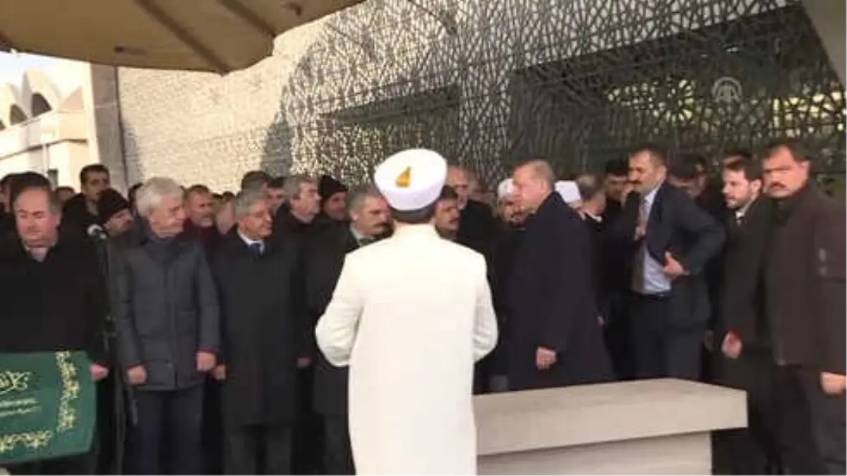 Cumhurbaşkanı Erdoğan, Kadir Turgut\'un Cenazesine Katıldı