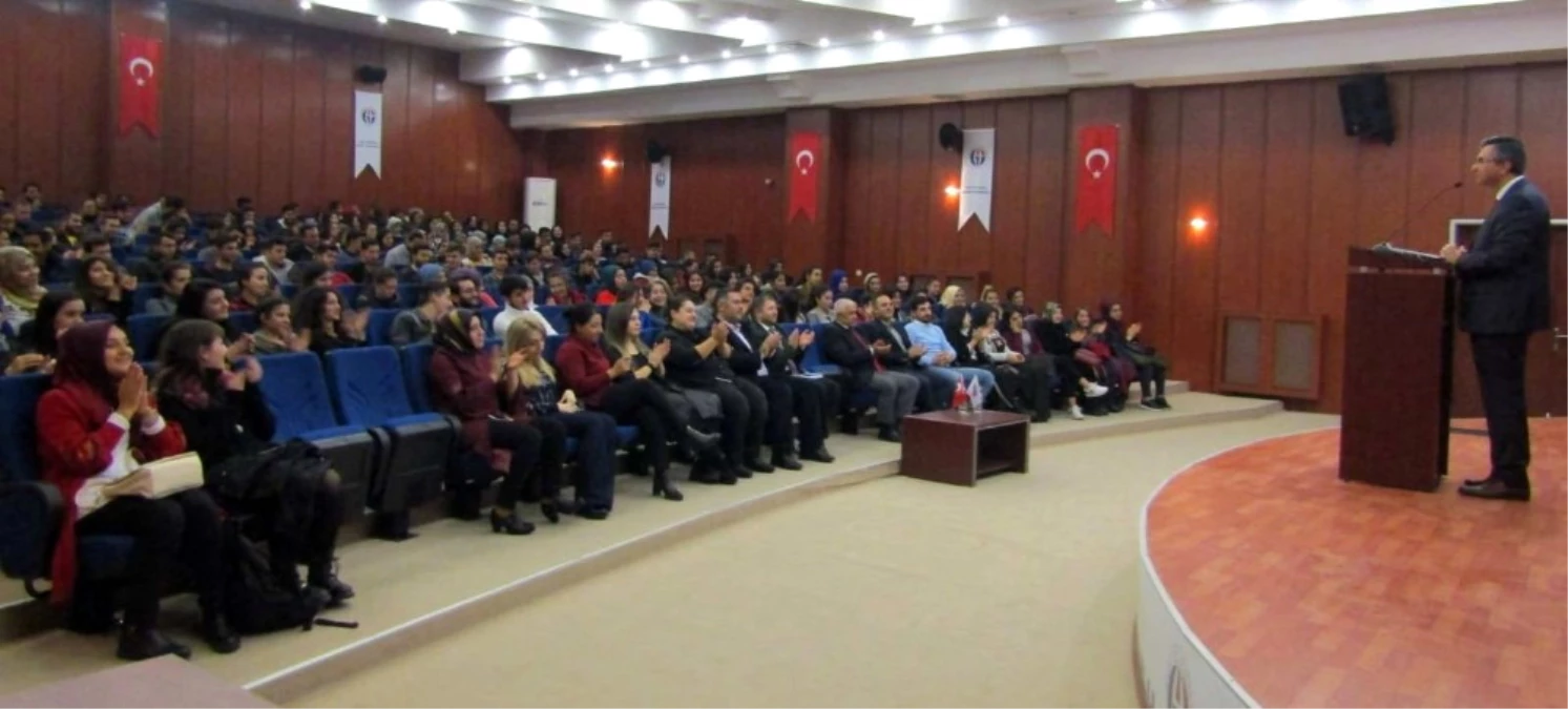 Doç. Dr. Yılmaz\'dan Öğrencilere Altın Tavsiyeler