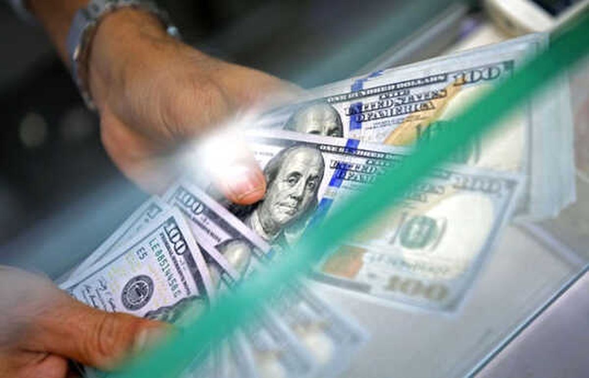 Dolar/TL\'de dalgalı seyir devam ediyor
