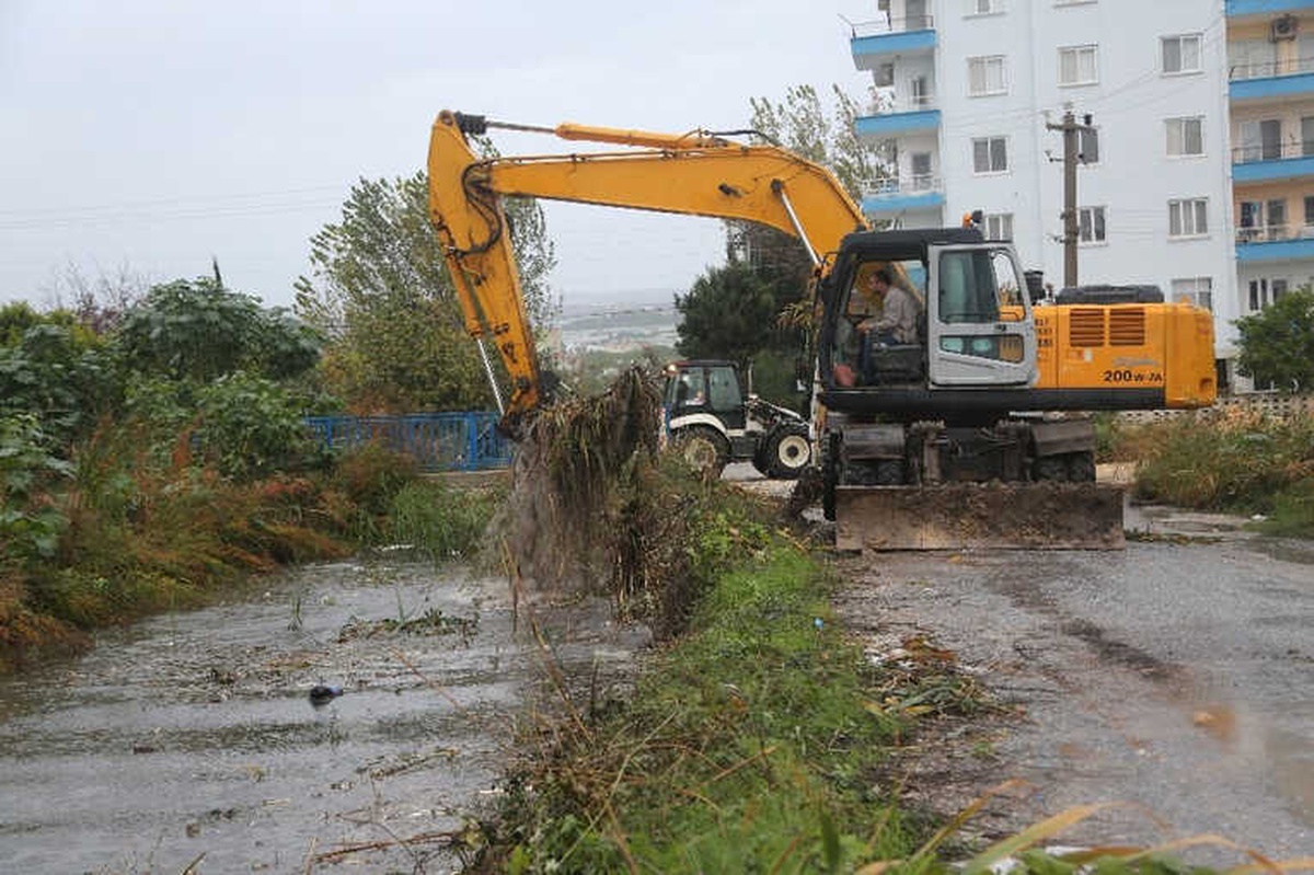 Erdemli Belediyesi\'nden Sel Tedbiri
