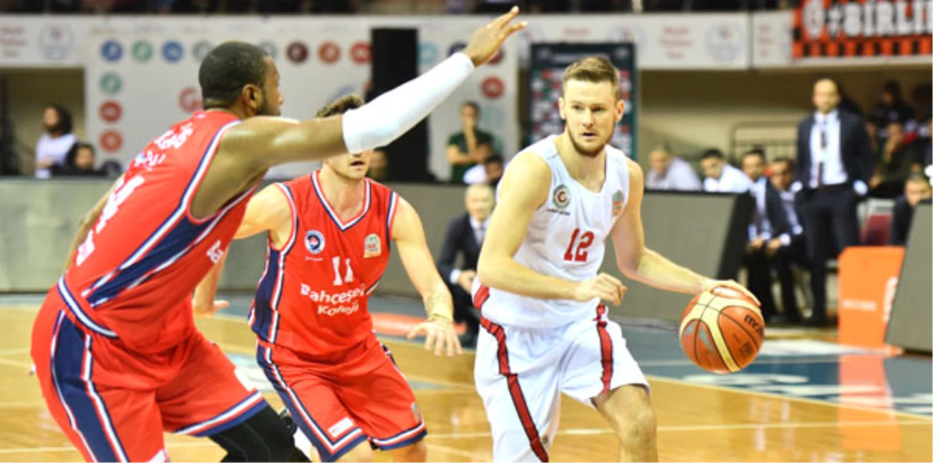 Gaziantep Basketbol - Bahçeşehir Koleji: 65-63