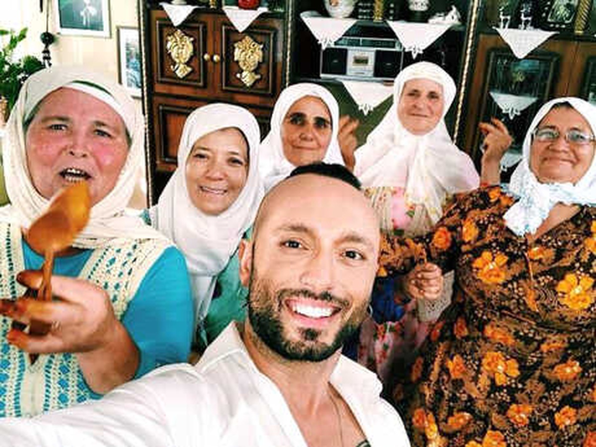 Kadın Çiftçiler Tiyatrodan Sonra Klipte de Rol Aldı