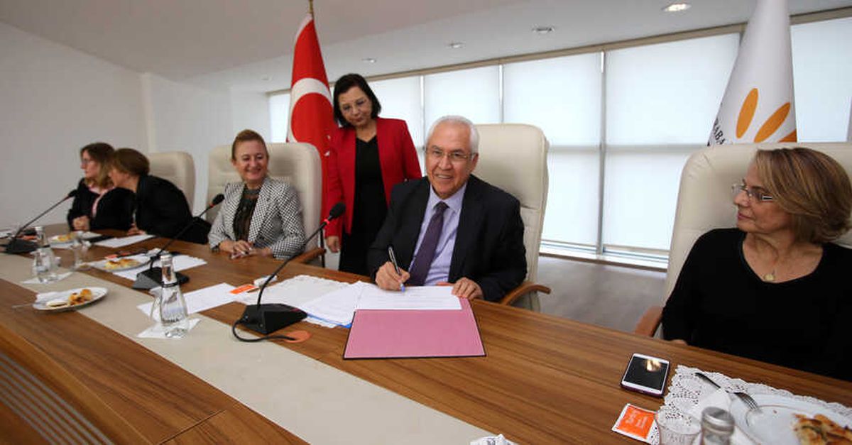 Karabağlar\'da Kadınlar İçin Önemli Adım