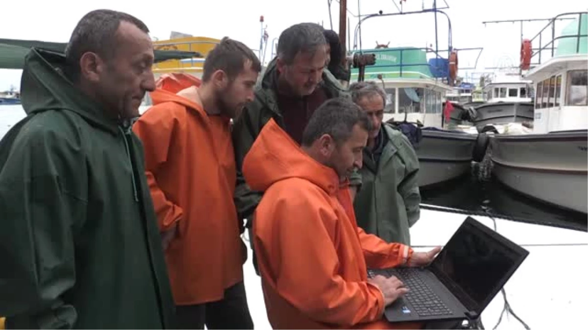 Karadenizli Balıkçılar Aa\'nın "Yılın Fotoğrafları" Oylamasına Katıldı