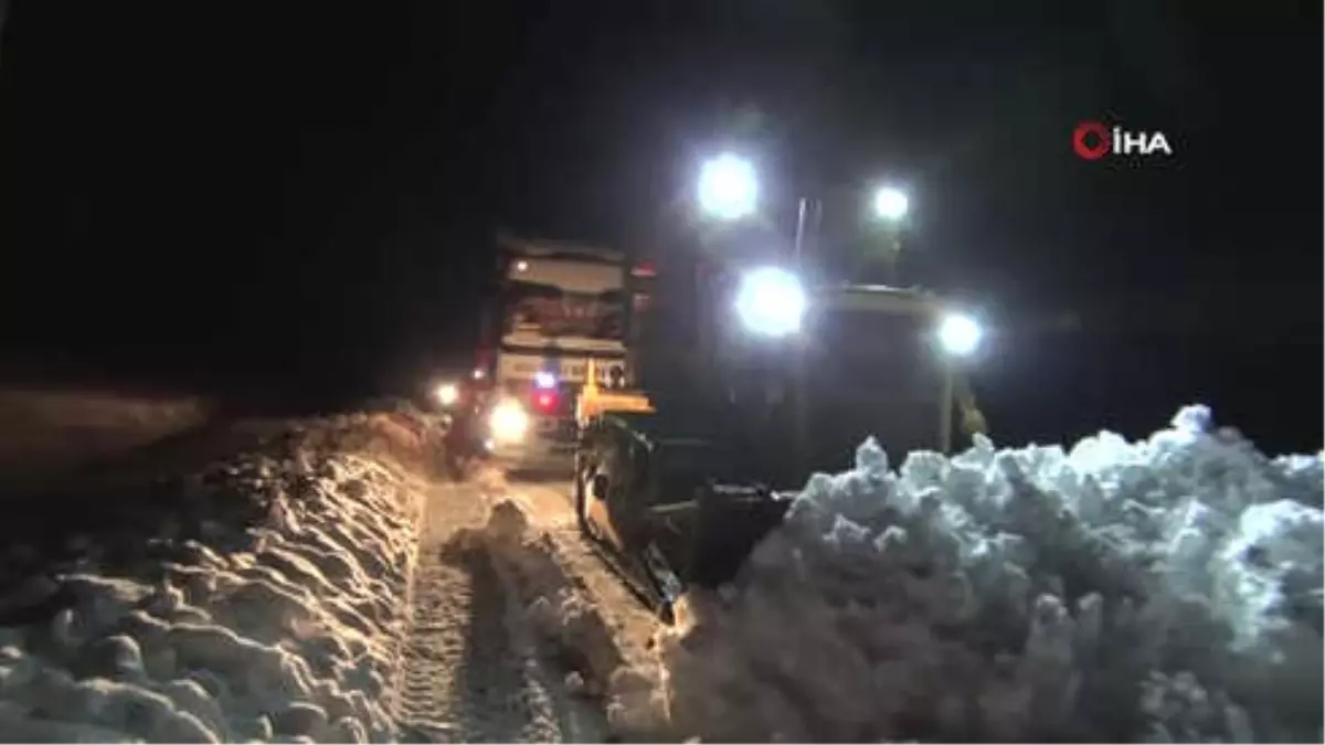 Karda Mahsur Kalan Suriyeliler 9 Saat Sonra Kurtarıldı