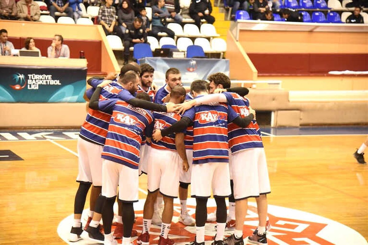 Karesispor\'un Rakibi Düzce Belediye