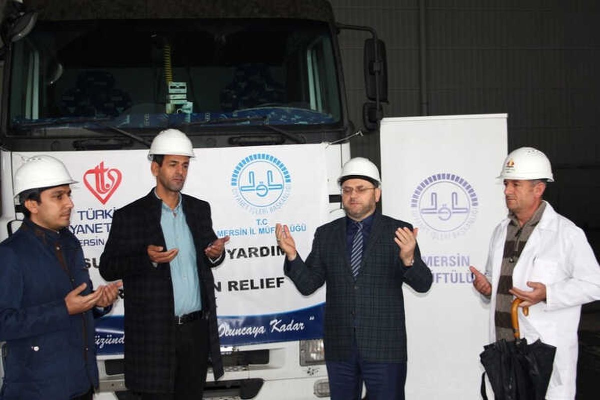 Mersin\'den Suriye\'ye 26 Ton İnsani Yardım