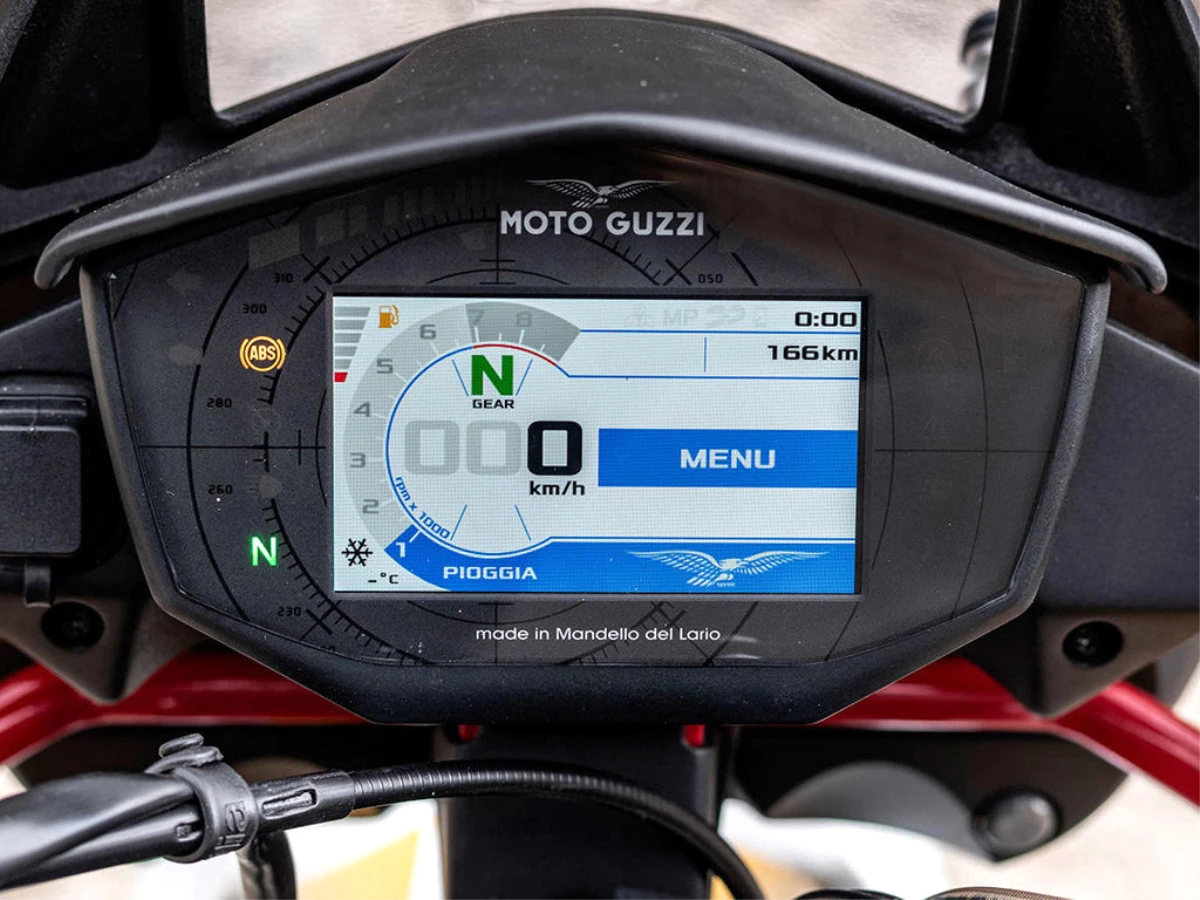 Moto Guzzi V85 Tt Geliyor