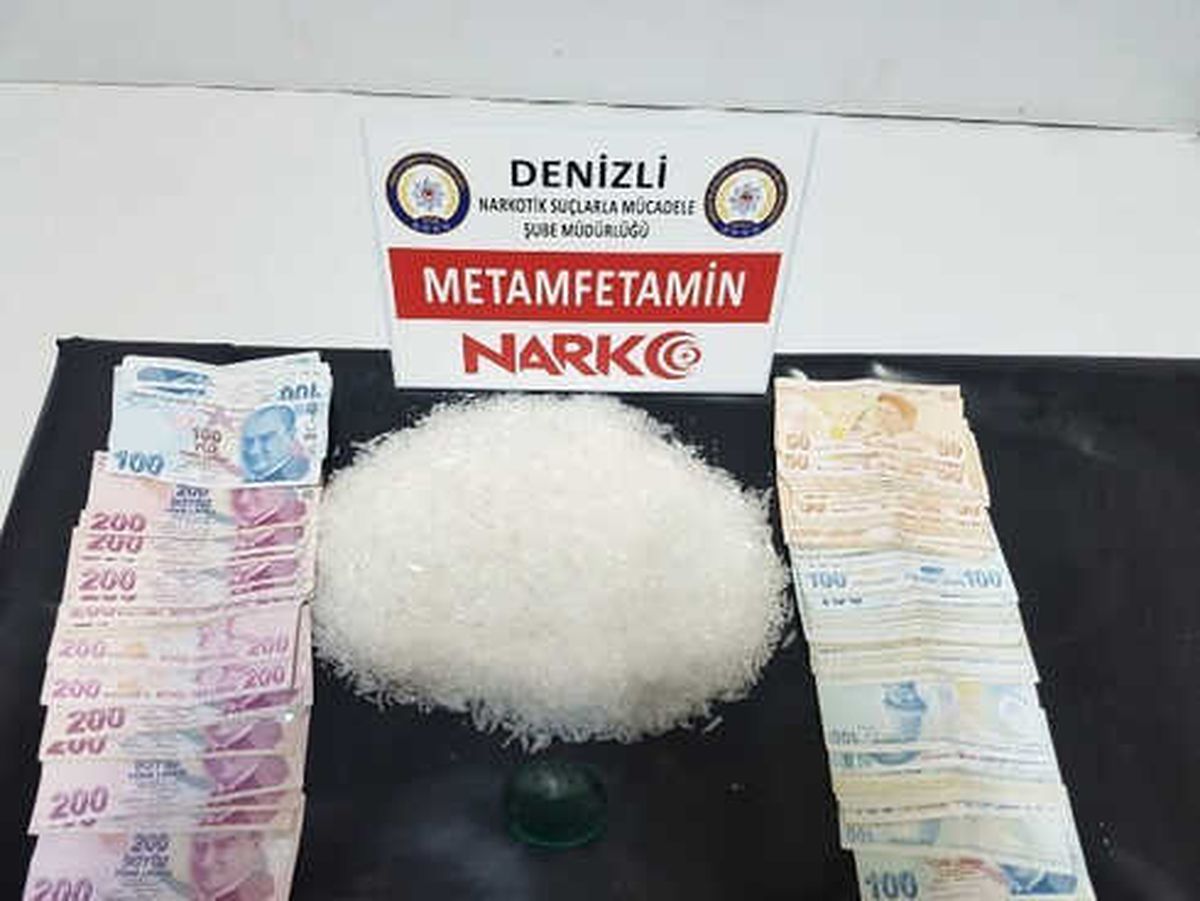Mutfak Dolabından Uyuşturucu Çıktı