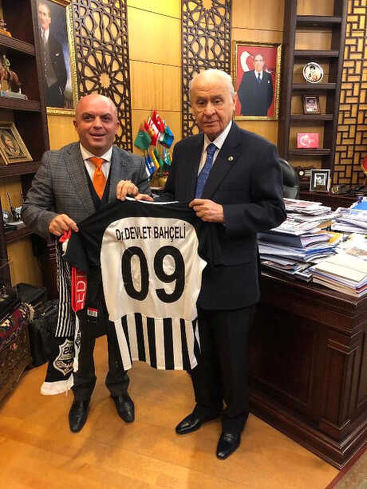 Nazilli Belediyespor\'dan Bahçeli\'ye Forma