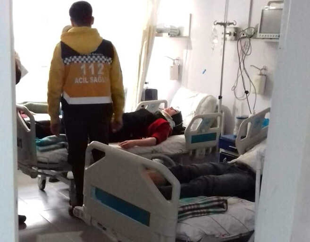 Öğretmenleri Taşıyan Araç Devrildi: 4 Yaralı