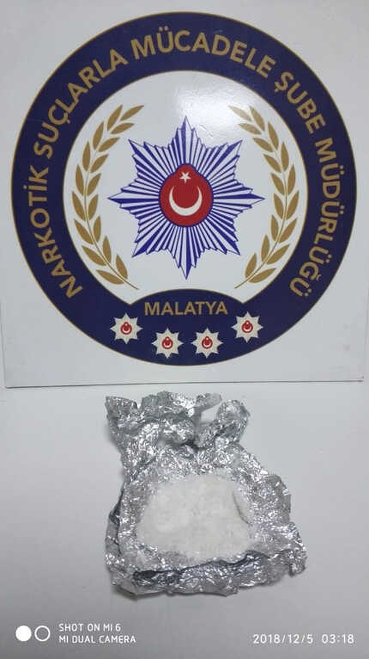 Polisten Kaçan Sürücünün Aracında Uyuşturucu Bulundu