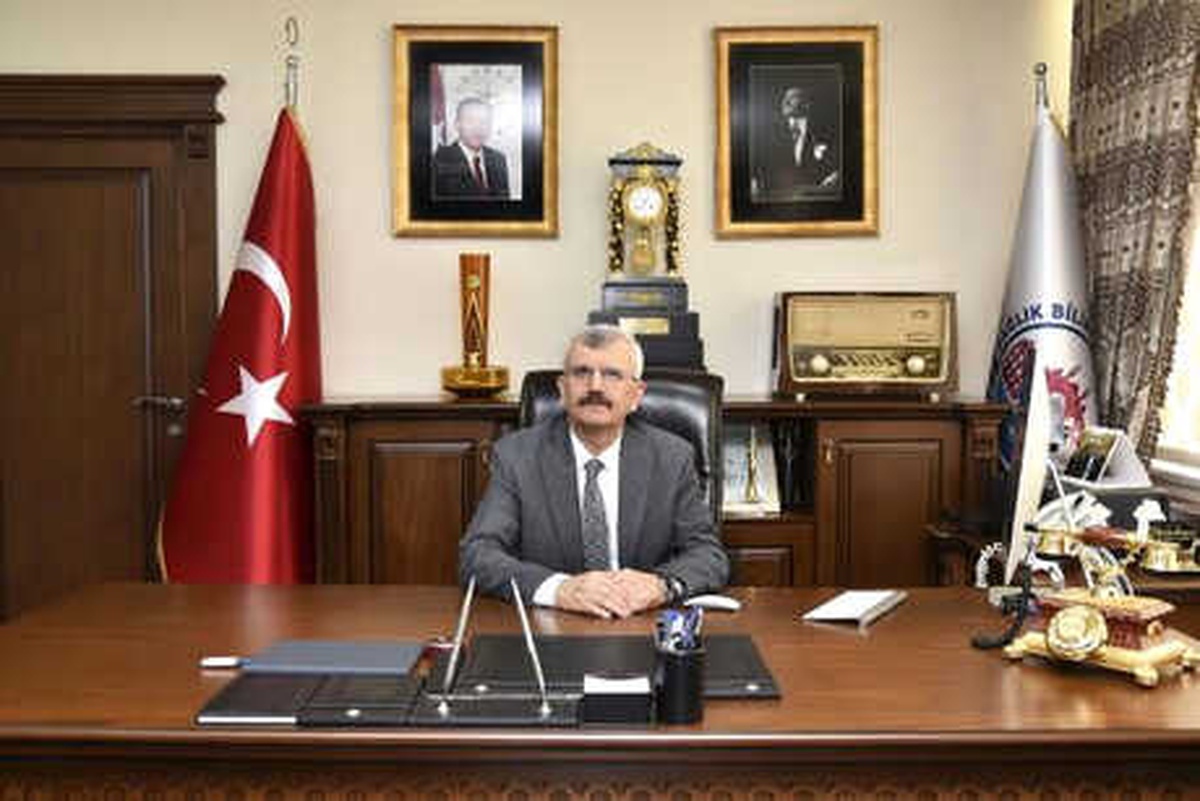 Sağlık Bilimleri Üniversitesi Kerkük ve Cerablus\'a Yüksekokul Açıyor