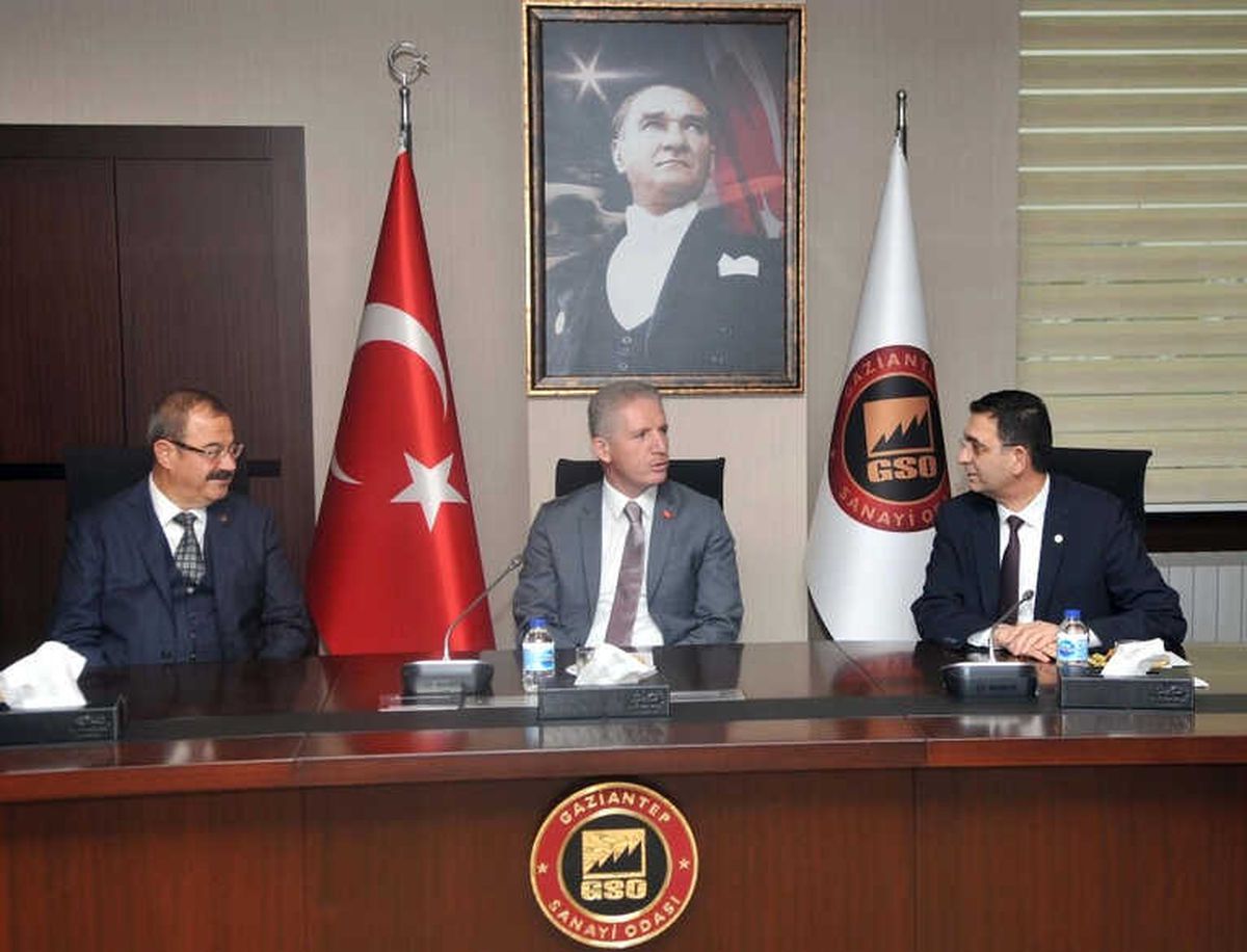 Vali Davut Gül\'den Gso\'ya Ziyaret
