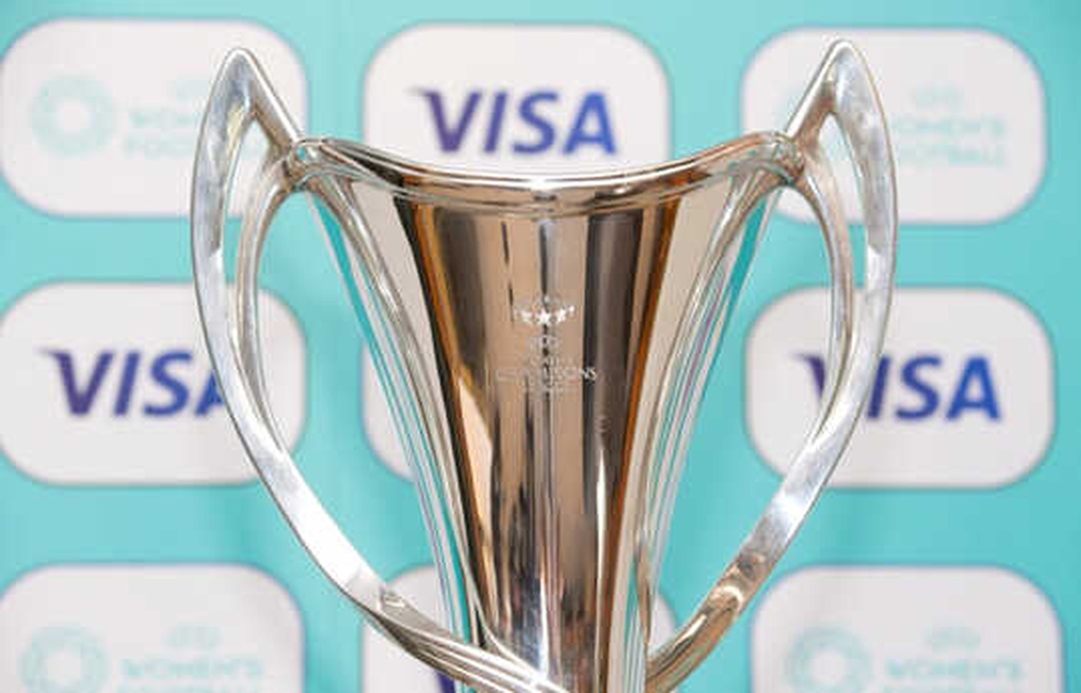 Visa UEFA Kadınlar Futbolu ana sponsoru oldu