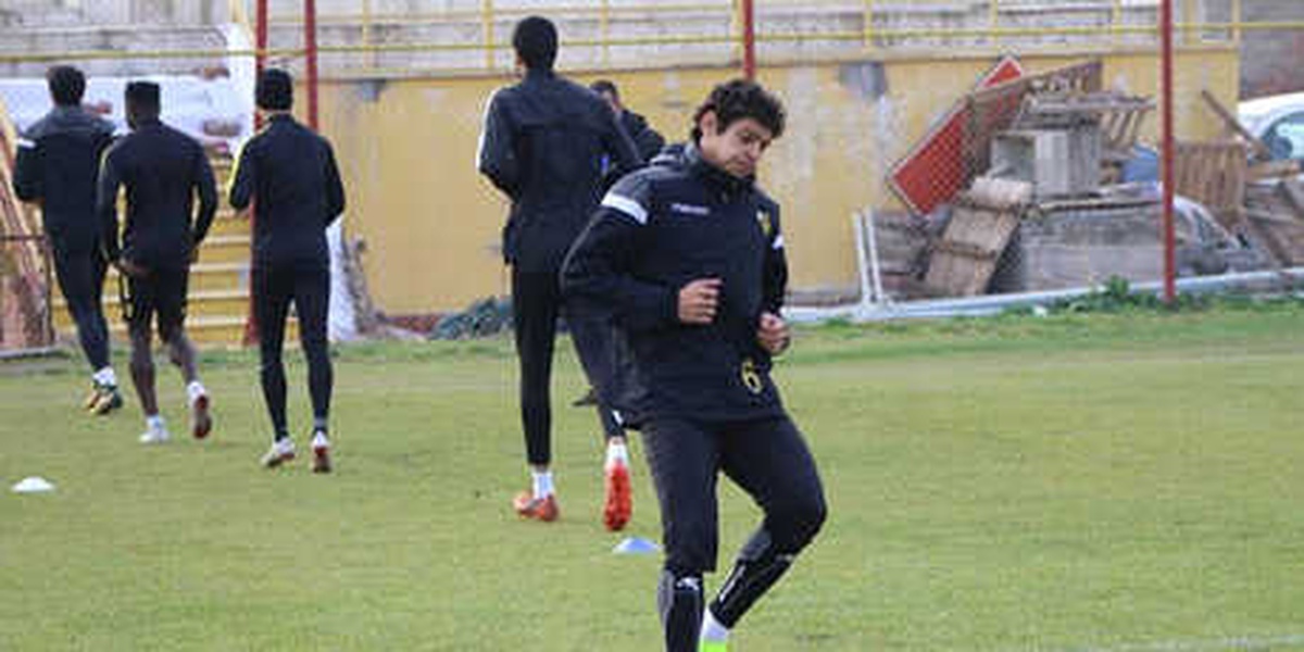 Yeni Malatyaspor\'da Guilherme Veriyor, Aleksic Atıyor
