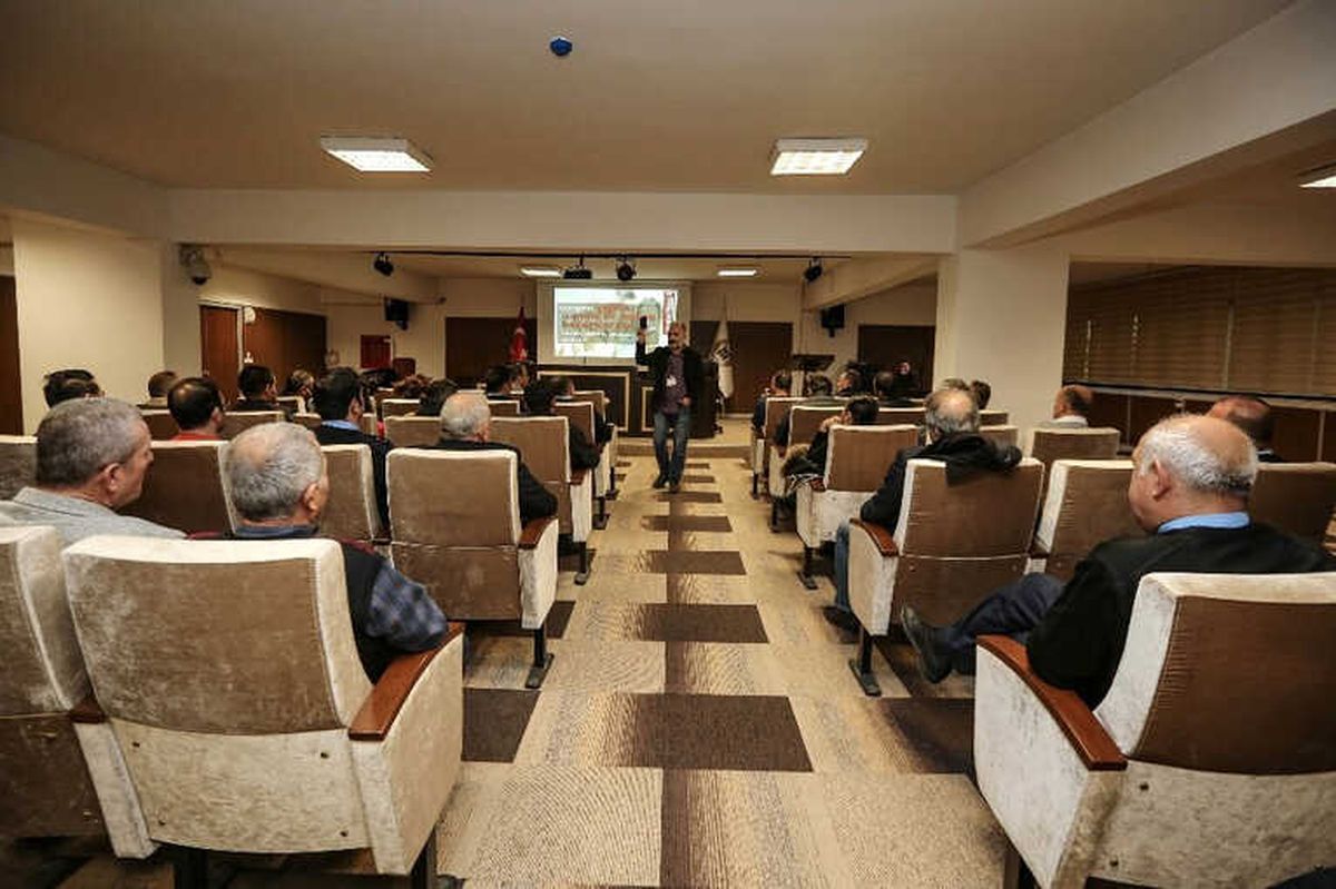 Yenimahalle\'de Bağımlılıkla Mücadele Eğitimi