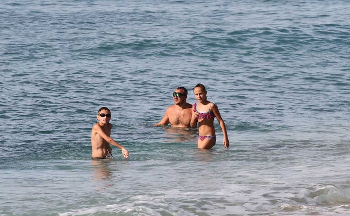 Yurtta Kar, Alanya\'da Deniz Keyfi