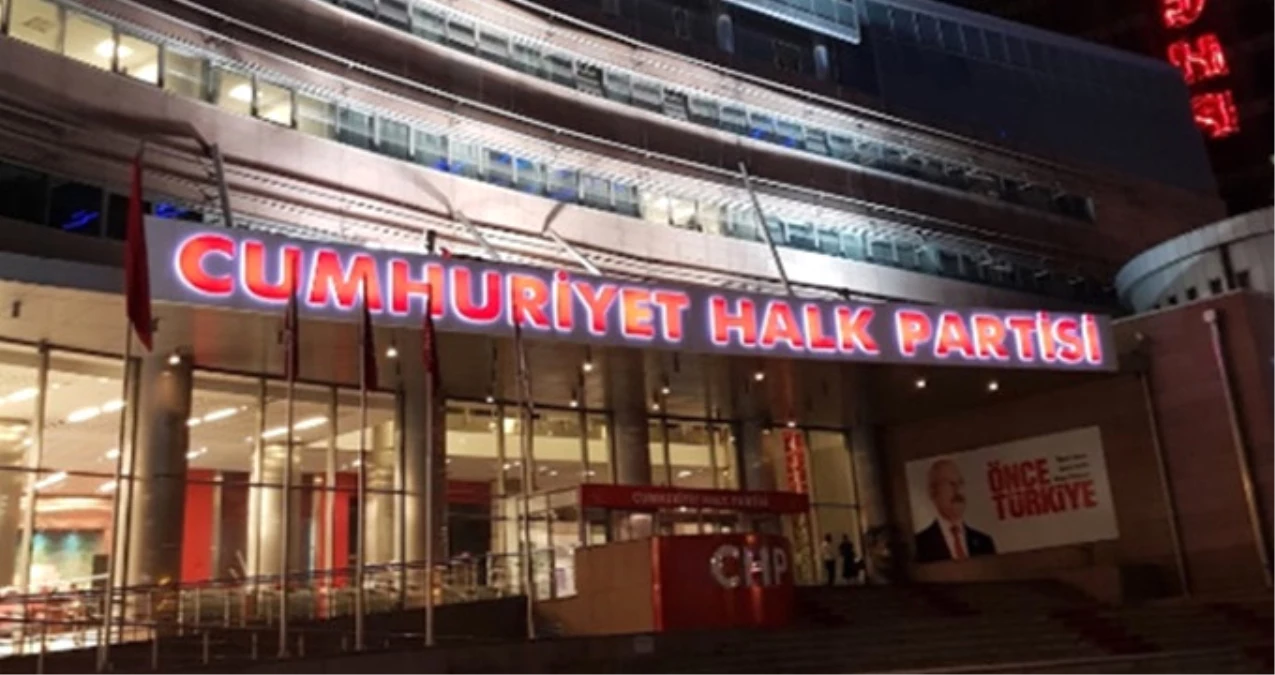 Atatürk\'ün Fotoğrafını İndirdiği Gerekçesiyle CHP\'den İhraç Edilen Eski Vekil, Partiye Geri Dönüş Sinyali Verdi