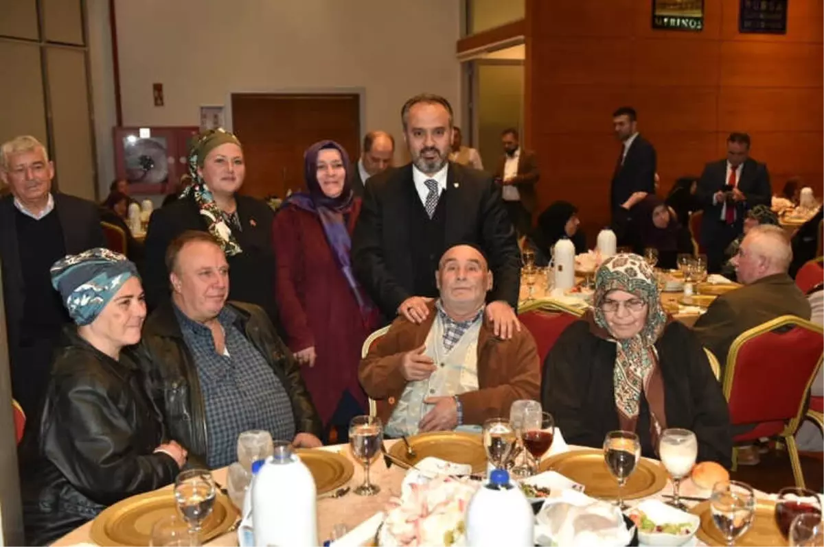 Bir Yastıkta Yarım Asır\' Geçiren 250 Çifte Büyük Süpriz