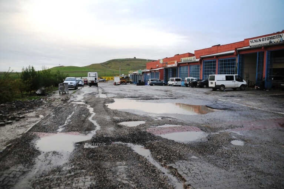 Cizre Oto Sanayi Esnafından \'Yol\' Tepkisi