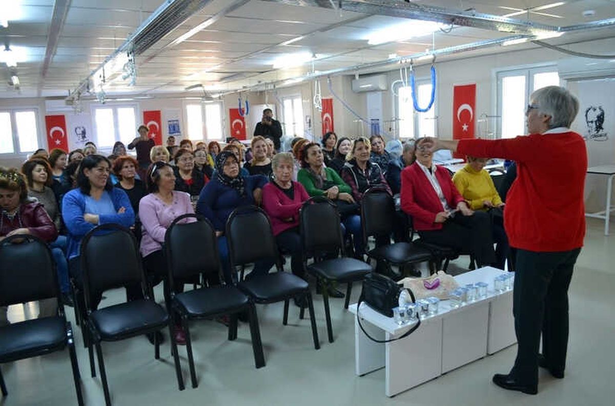 Didimli Kadınlar Gelişim Seminerinde Bilgilendirildi
