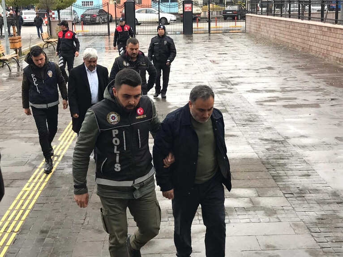 Erzincan\'daki Uyuşturucu Operasyonuyla İlgili 6 Kişi Adliyeye Sevk Edildi