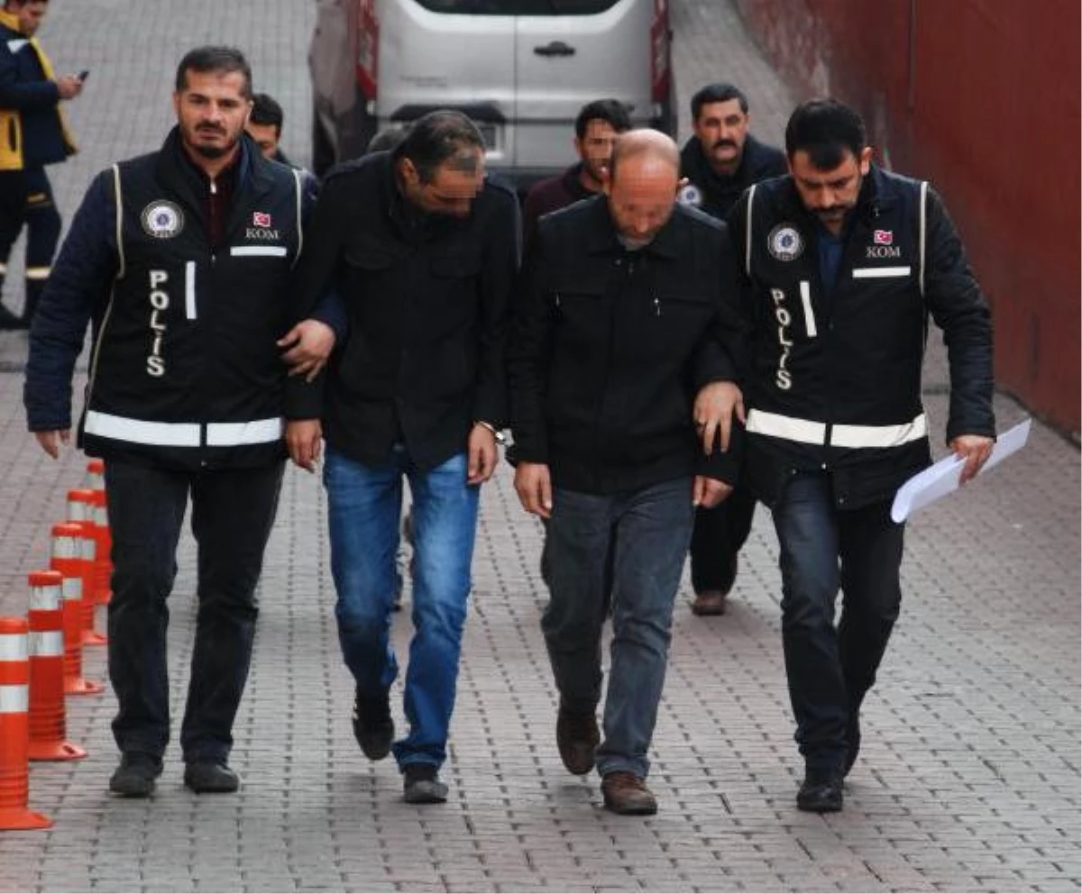 Kayseri\'de 31 Kaçak Göçmen ile 4 Organizatör Yakalandı (2)