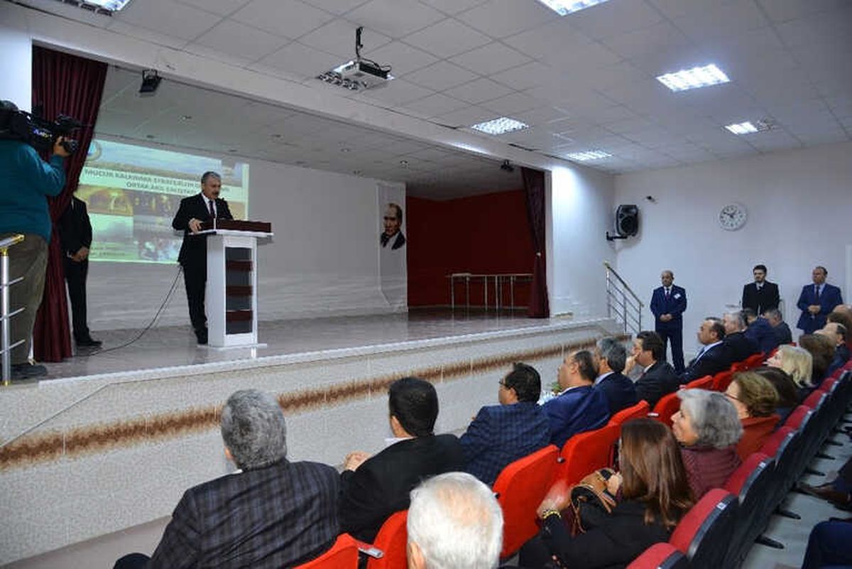 Mucur\'da \'Kalkınma Stratejileri Geliştirme\' Çalıştayı Düzenlendi