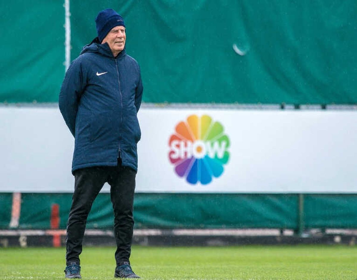 Mustafa Denizli: "İçimizde Yaşadığımız Sıkıntılara Rağmen Avrupa Hedefine Ulaşmak İstiyoruz"