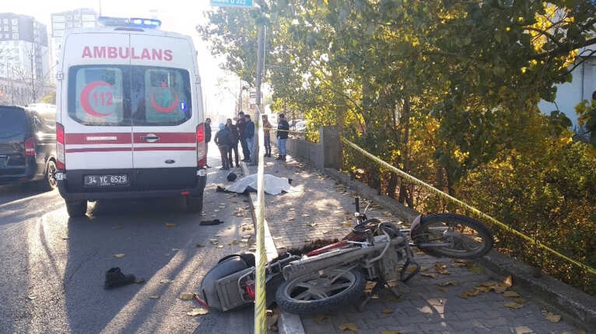Suriyeli Motosiklet Sürücüsü Kazada Feci Şekilde Hayatını Kaybetti