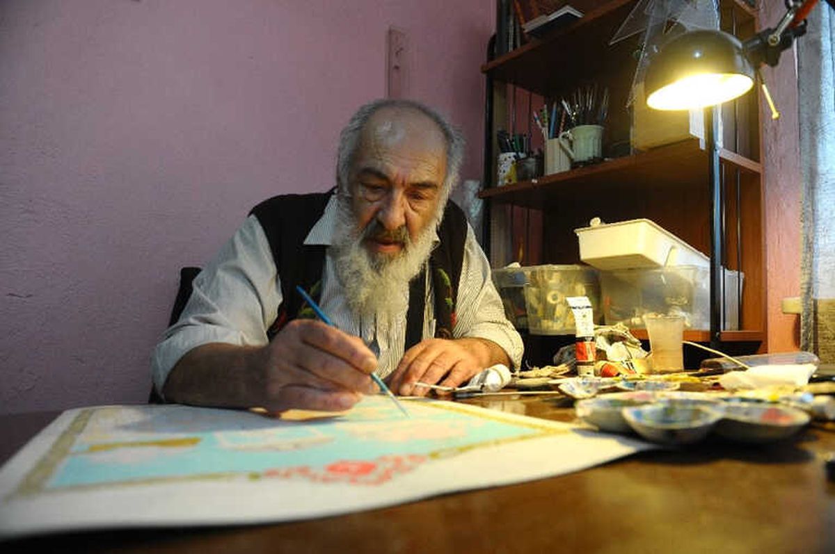 Türkâri Sanatını Evinde Yaşatmaya Çalışıyor