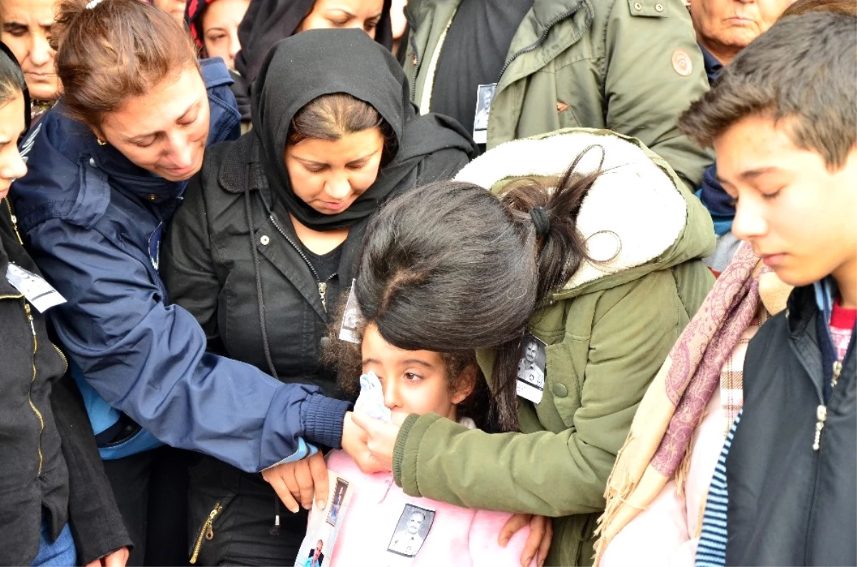 Silahlı Saldırıda Hayatını Kaybeden Aydoğdu ve Aykan Son Yolculuklarına Uğurlandı