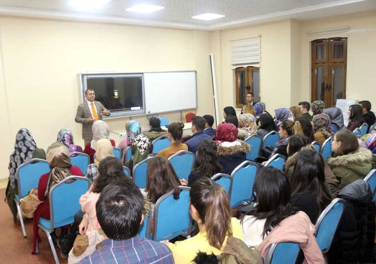 Tanışır Konferanslarına Devam Ediyor